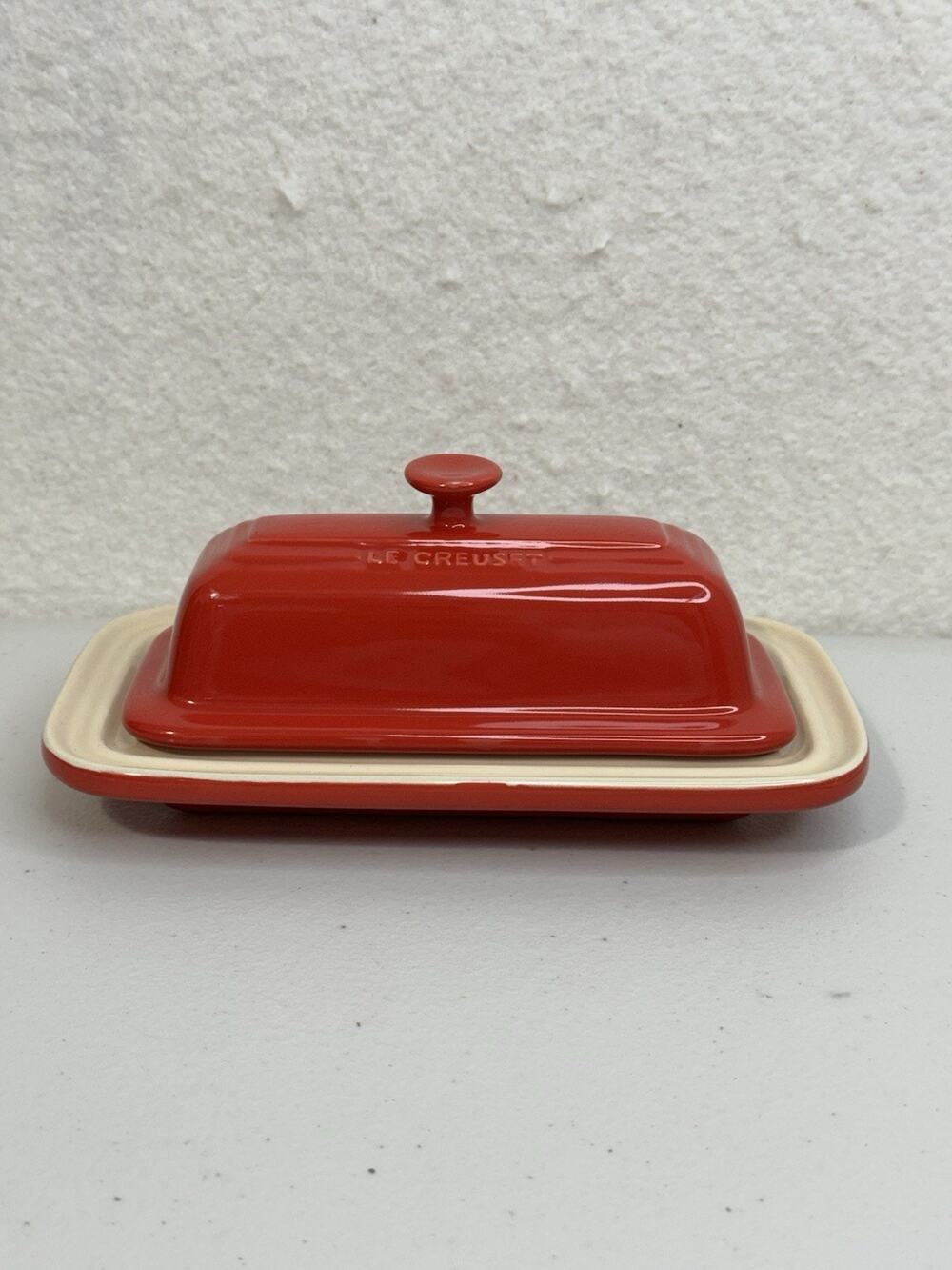 Le Creuset Heritage Cerise Cherry Red Stoneware Covered Butter Keeper Dish 09-42